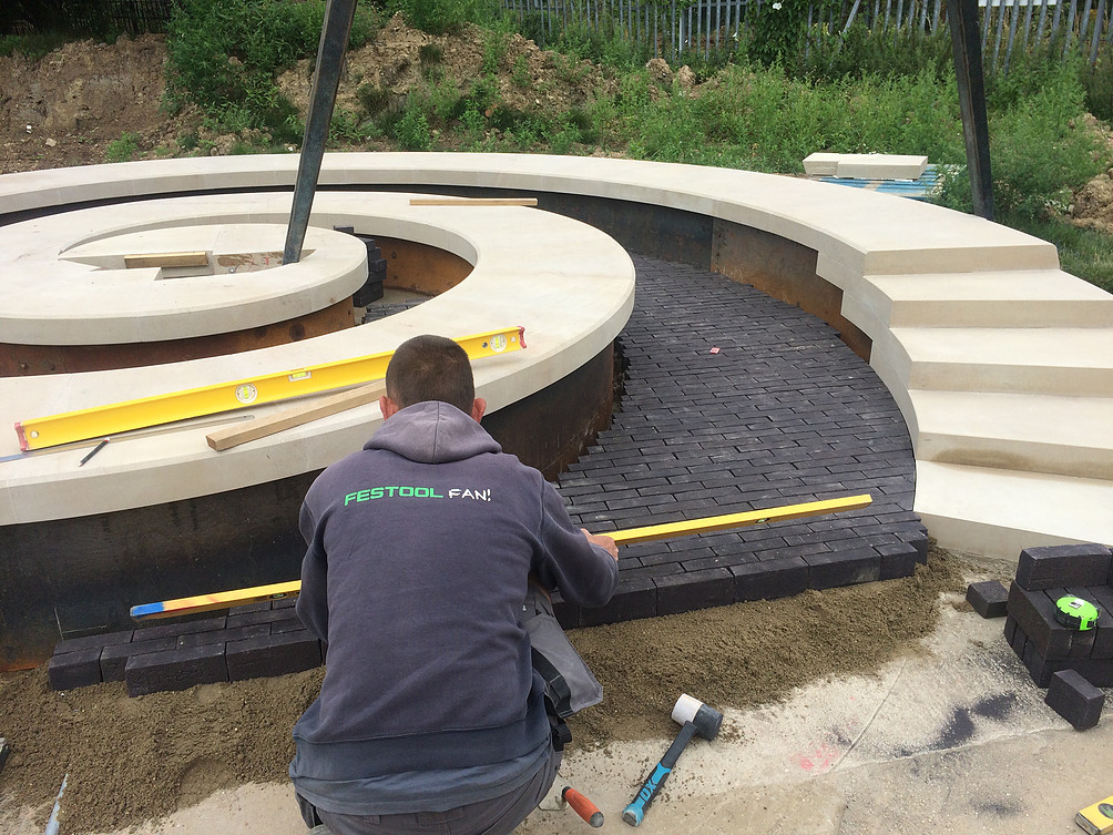 Setting-Out compass sculpture, project photograph